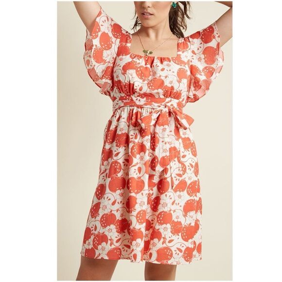 Modcloth Dresses & Skirts - ModCloth Short Flutter Sleeve Orange and Cream Apples Dress Square Neckline XL